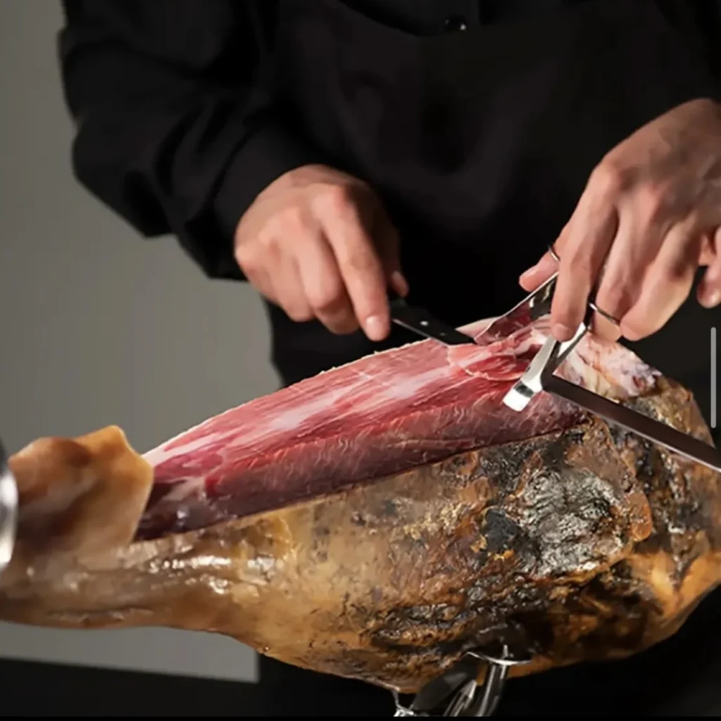 Comprar jamon 50%, Cortado a cuchillo por Raul Piriz para Paladar Iberico